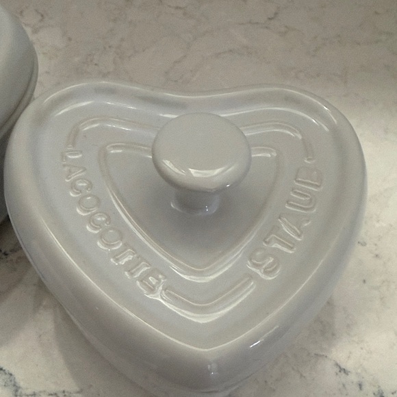 Staub Heart-Shaped Mini Cocottes in White - Picture 2 of 5